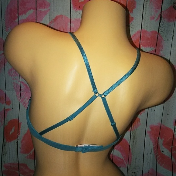 Victoria's Secret Body by Victoria bralette - Picture 3 of 3